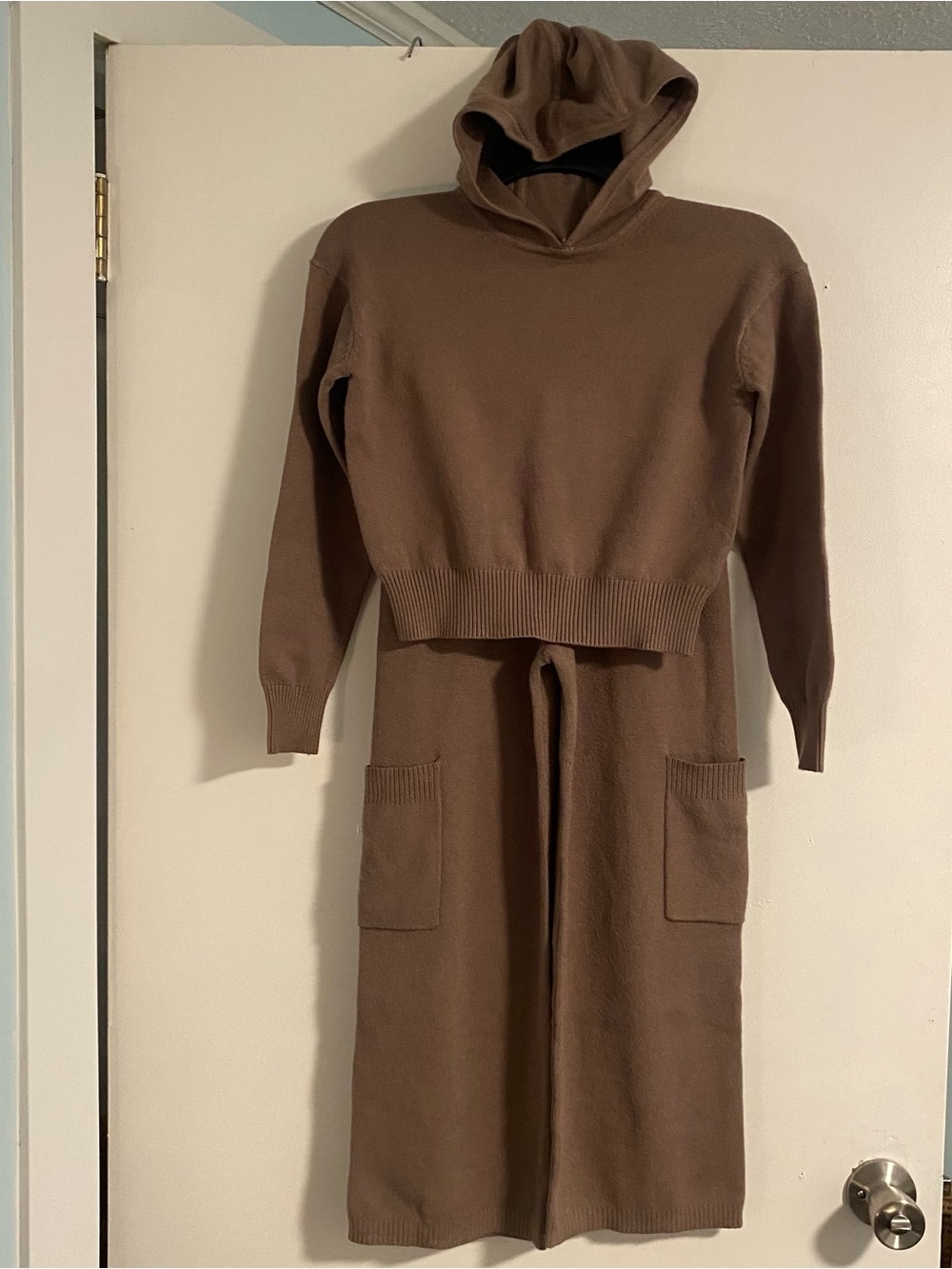 NWOT Happily Grey Kids 2 Piece Lounge Sweat Set Brown Size 7-8 Wide Leg Pockets